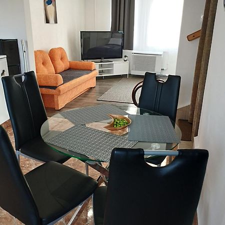Var-Lak Apartman Balatonfůzfő Eksteriør bilde